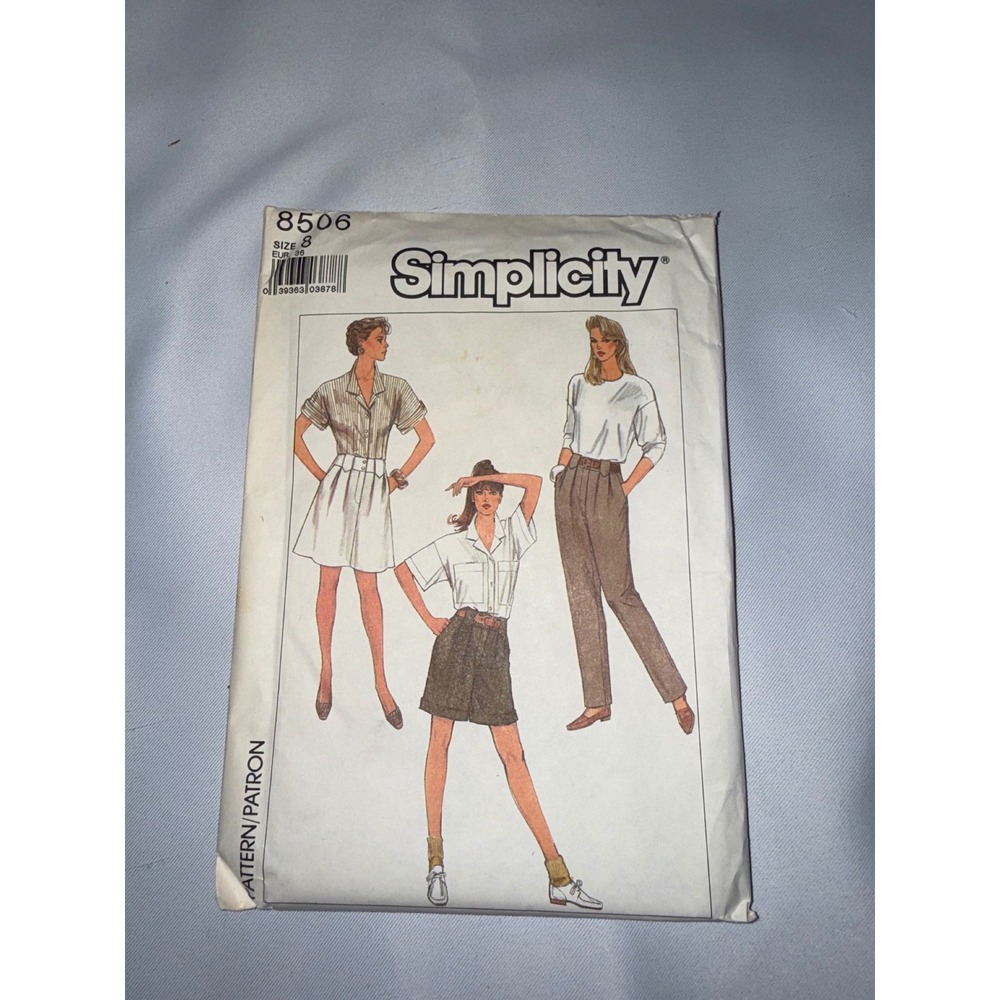 Simplicity 8506 Vintage 80s Pants Shorts‎ Skirt Sewing Pattern Size 8 Uncut